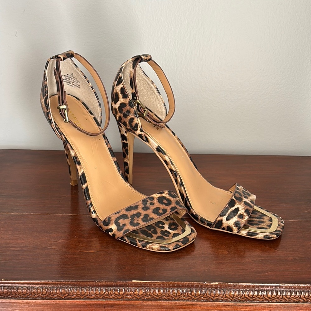 Express Brown Tan Heels Stylish Leopard Print